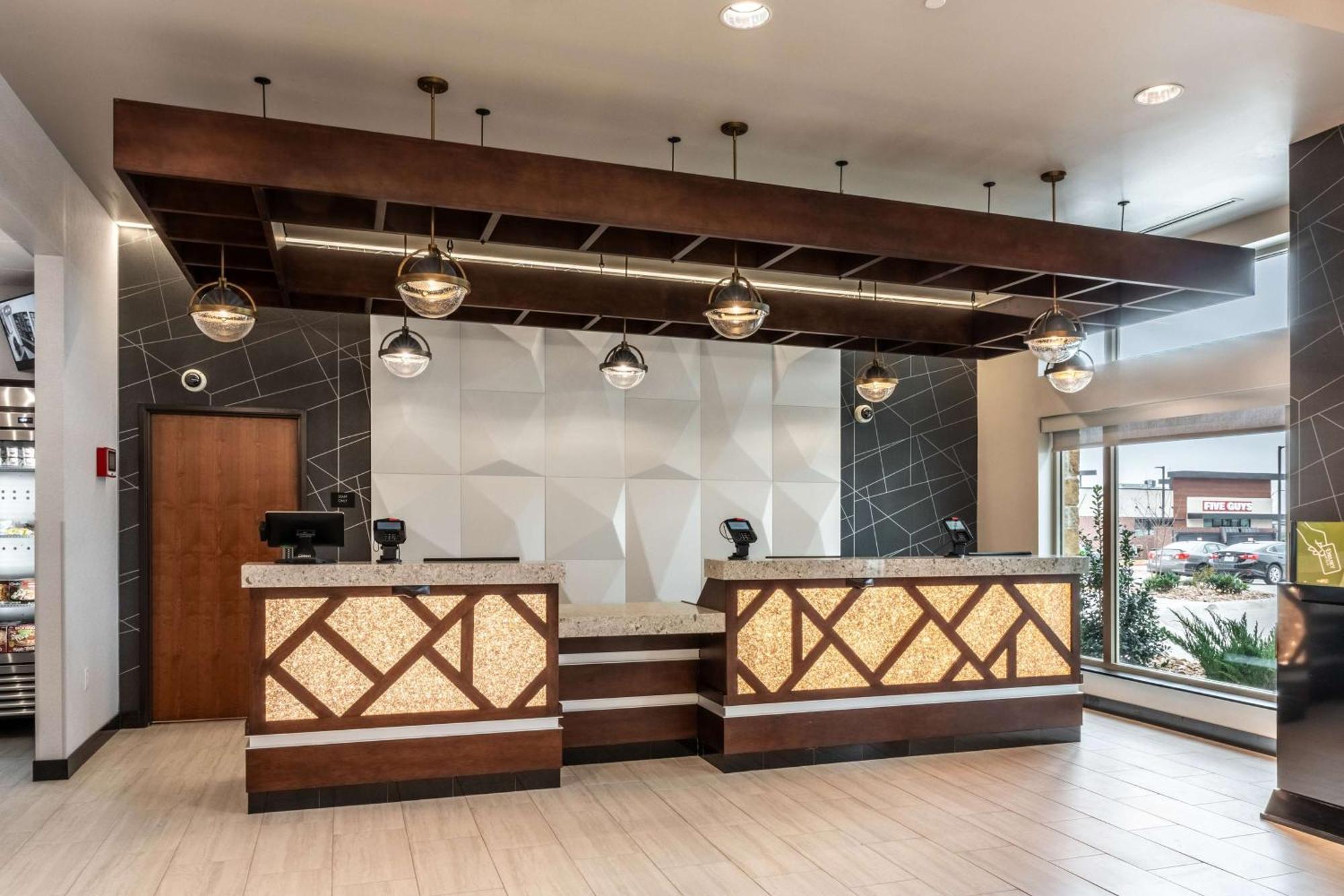 Drury Plaza Hotel College Station Exterior foto